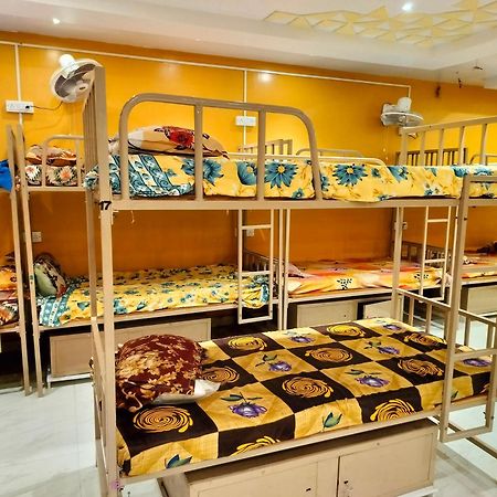 Sri Durga Jatri Nibasa Hostel Brahmapur ภายนอก รูปภาพ